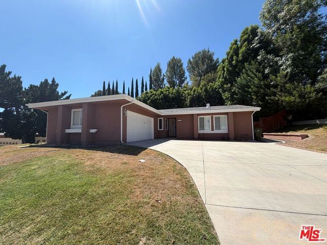 7365 Pomelo Drive, Los Angeles