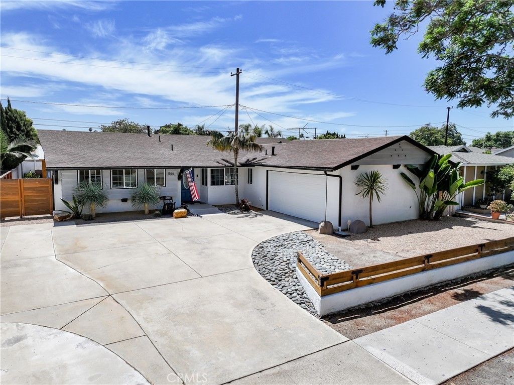 1566 W Crone, Anaheim