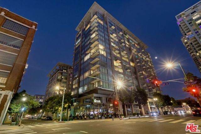 1100 S Hope Street # 1302, Los Angeles