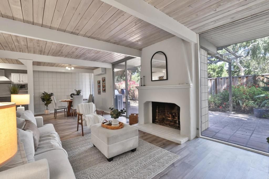 1076 Pomeroy Avenue, Santa Clara
