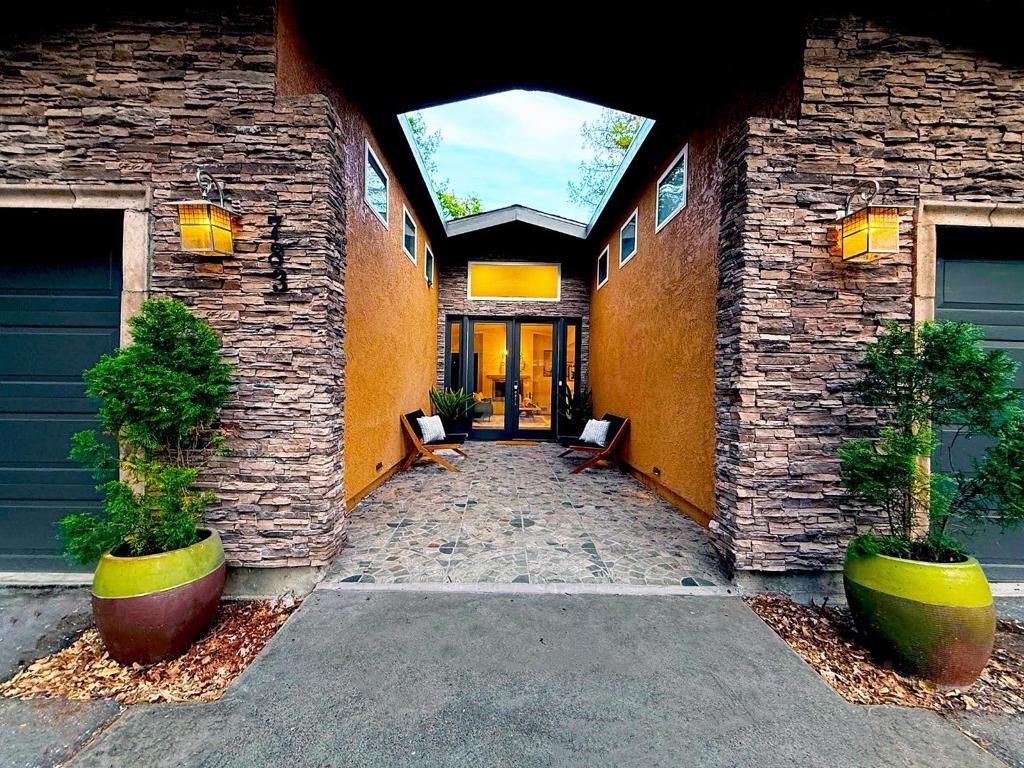 783 Moraga Road, Lafayette