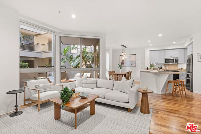 13044 Pacific # 108, Playa Vista