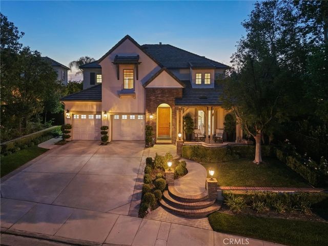 26855 Pine Cliff Place, Valencia