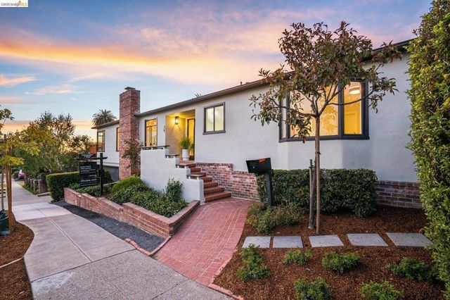 29 Vista Avenue, Piedmont