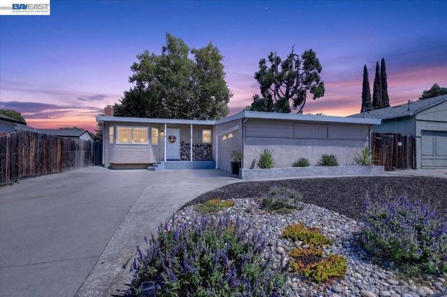 982 Ventura Ave, Livermore