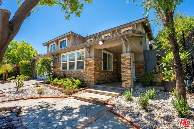 7701 Jordan Avenue, Los Angeles