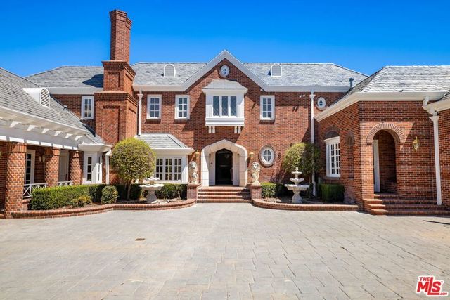 25045 Jim Bridger Road, Hidden Hills
