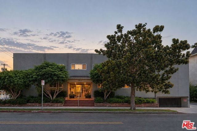 10600 Eastborne Avenue # 9, Los Angeles
