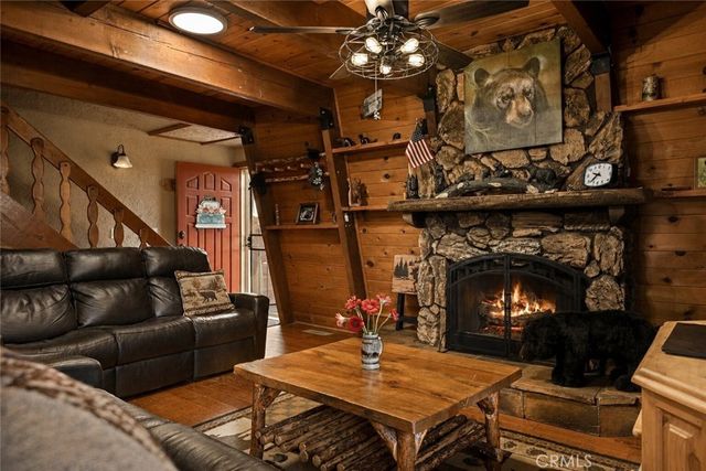 24244 Altdorf, Crestline