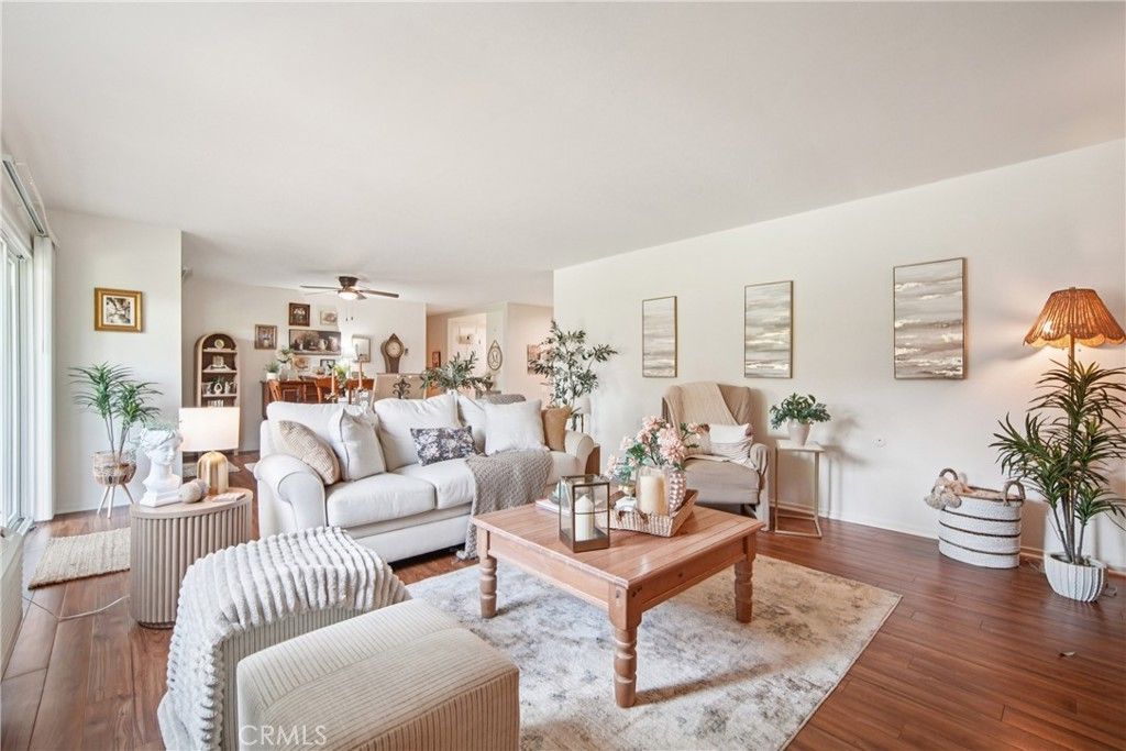 2402 Via Mariposa W # 1e, Laguna Woods