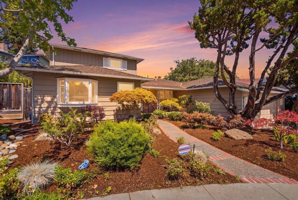 2872 Roland Avenue, San Carlos