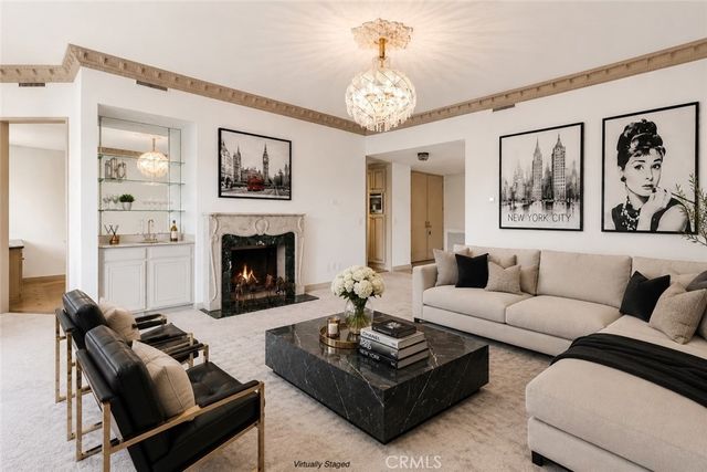 2197 Century Hill, Los Angeles