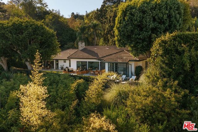 10122 Sunbrook Drive, Los Angeles