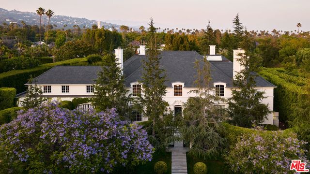 826 Greenway Drive, Beverly Hills