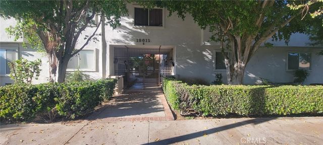 18611 Collins Street # E 33, Tarzana