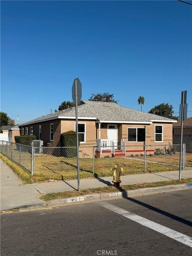 701 N Willow Avenue, Compton