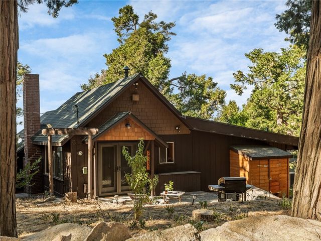 24251 Great View Drive, Crestline