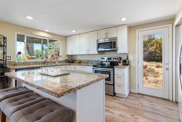 5741 Rainbow Heights Road, Fallbrook