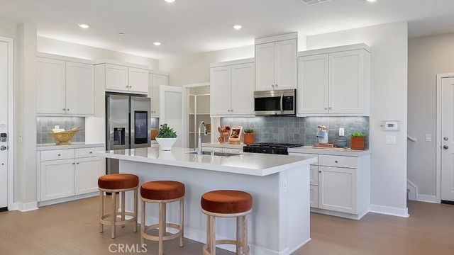 2207 Aneto Way, Santa Paula