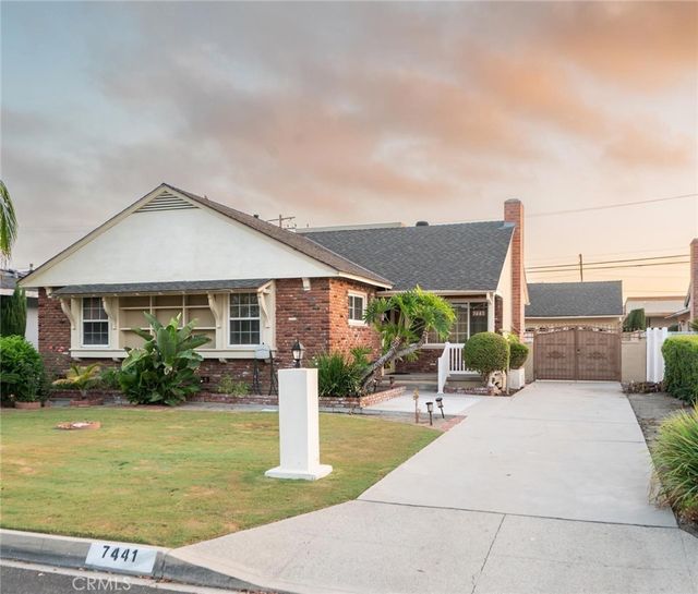 7441 Irwingrove Drive, Downey