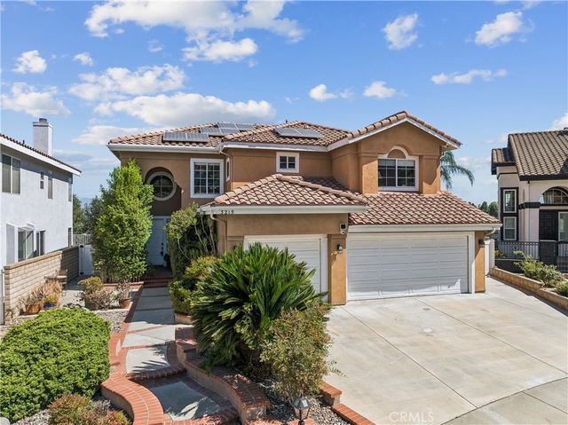 3215 Crystal Ridge Circle, Corona