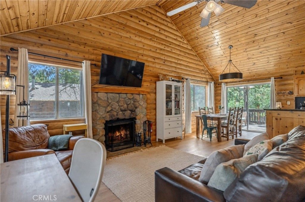 15324 Mil Potrero Highway, Pine Mountain Club