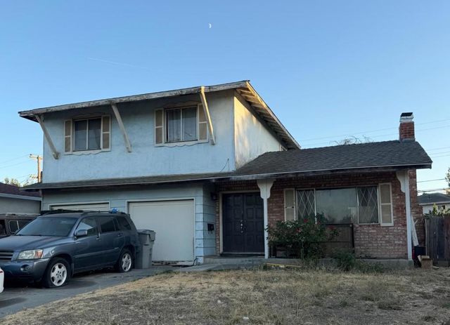 3105 Lone Bluff Way, San Jose