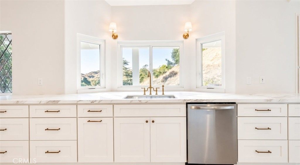 15604 Saddleback, Canyon Country