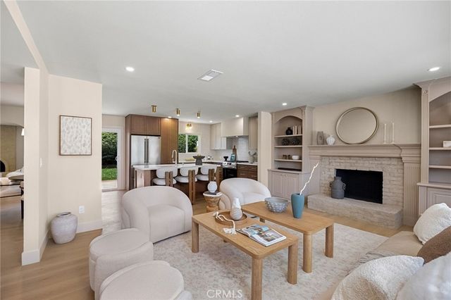 17571 Wrightwood, Huntington Beach