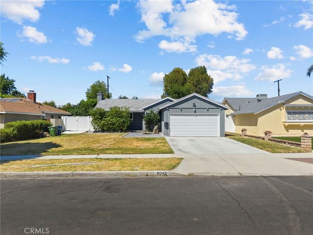 8043 Sunnybrae, Winnetka