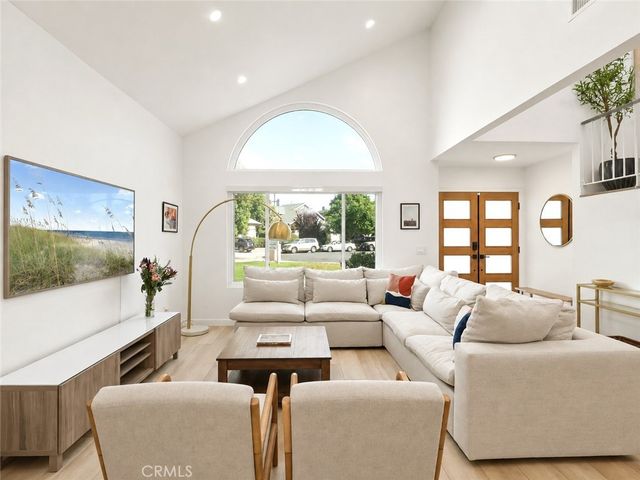 7819 Goldmine Lane, Lake Balboa