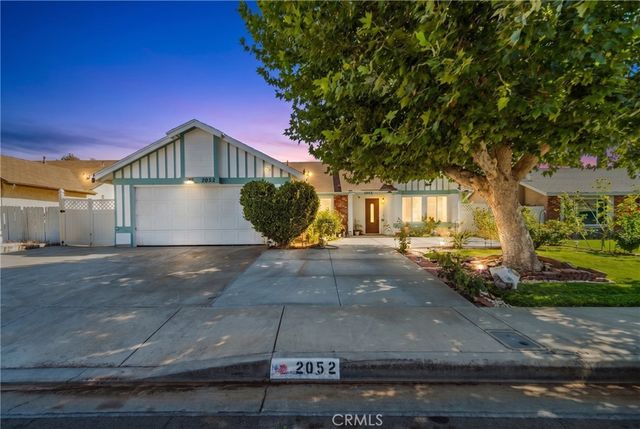 2052 E Avenue R12, Palmdale