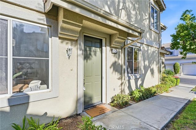 422 N Bloomberry # C, Orange