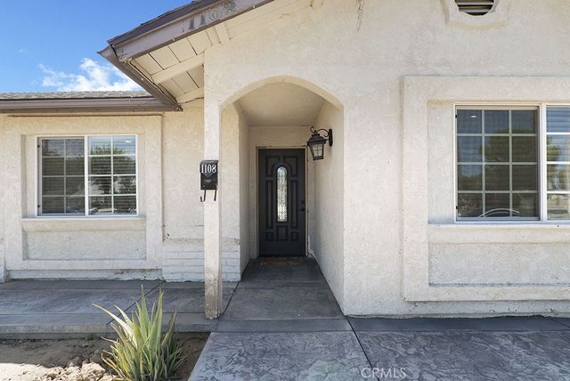 1108 E Lancaster, Lancaster