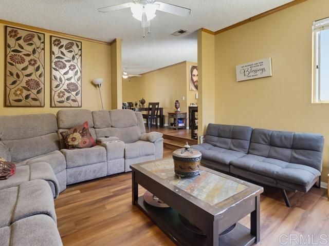 5949 Tonawanda Drive, San Diego