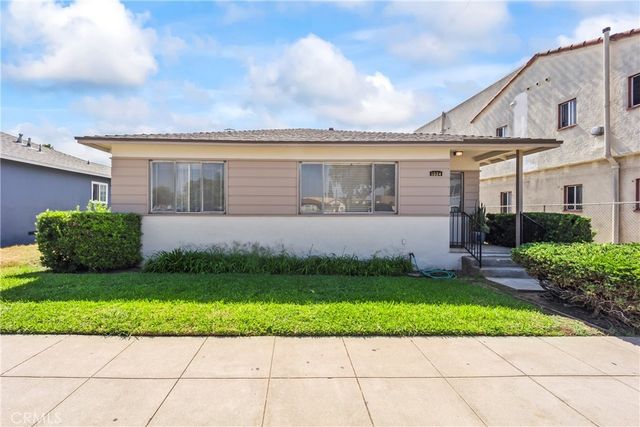 1024 Leonard Avenue, Los Angeles