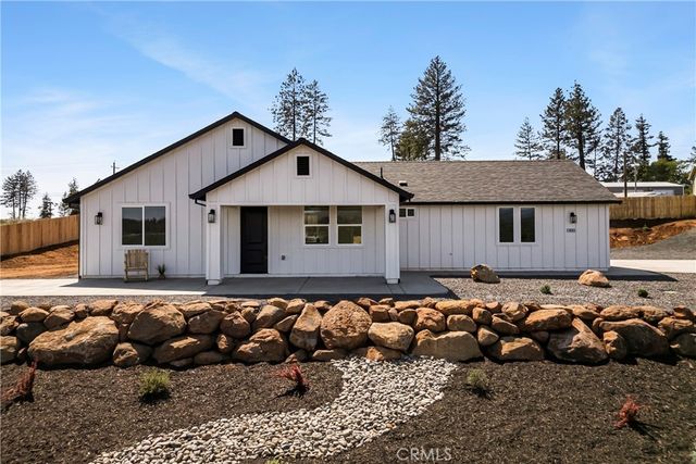 5693 Feather River Place, Paradise