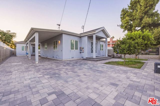 6729 Radford Avenue, North Hollywood