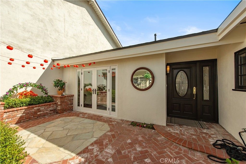 3 Whitewood Way, Irvine