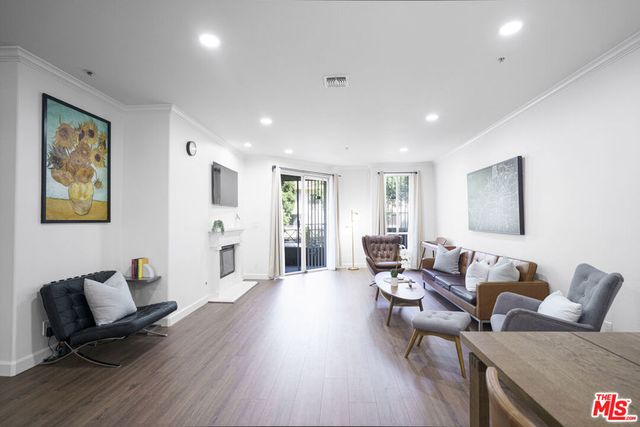 333 Westminster Avenue # 104, Los Angeles