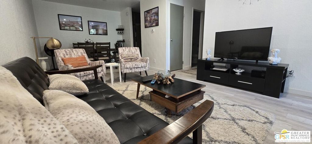 2825 N Los Felices Road # 213, Palm Springs