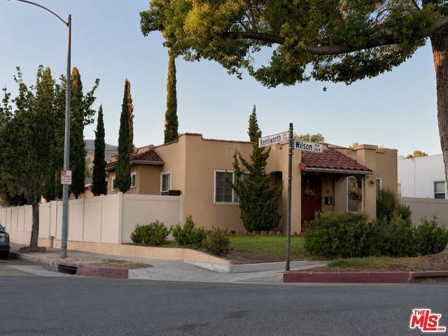 529 W Wilson Avenue, Glendale