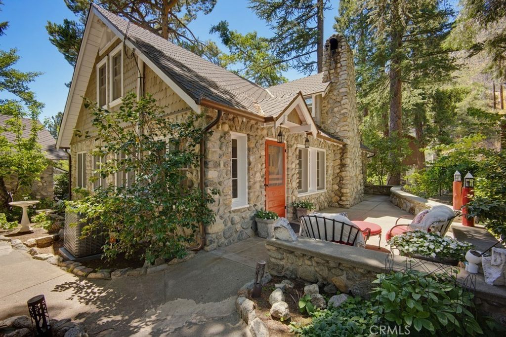 28 Bear Drive, Mt Baldy