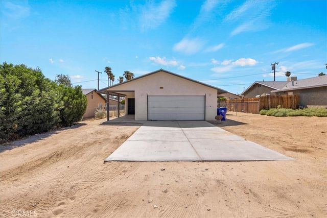 5982 Morongo Road, 29 Palms