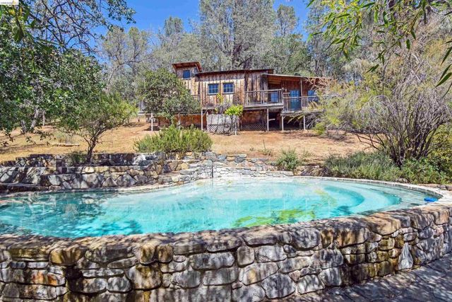 17270 Robin Ridge, Sonora