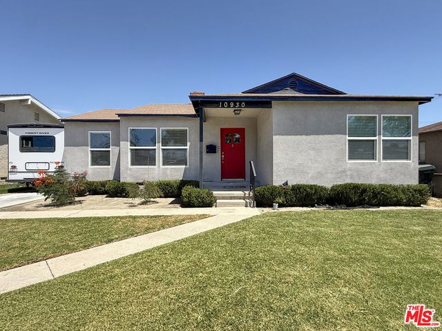 10930 Crossdale Avenue, Downey