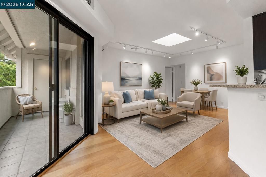 2535 Lucy Lane # B, Walnut Creek