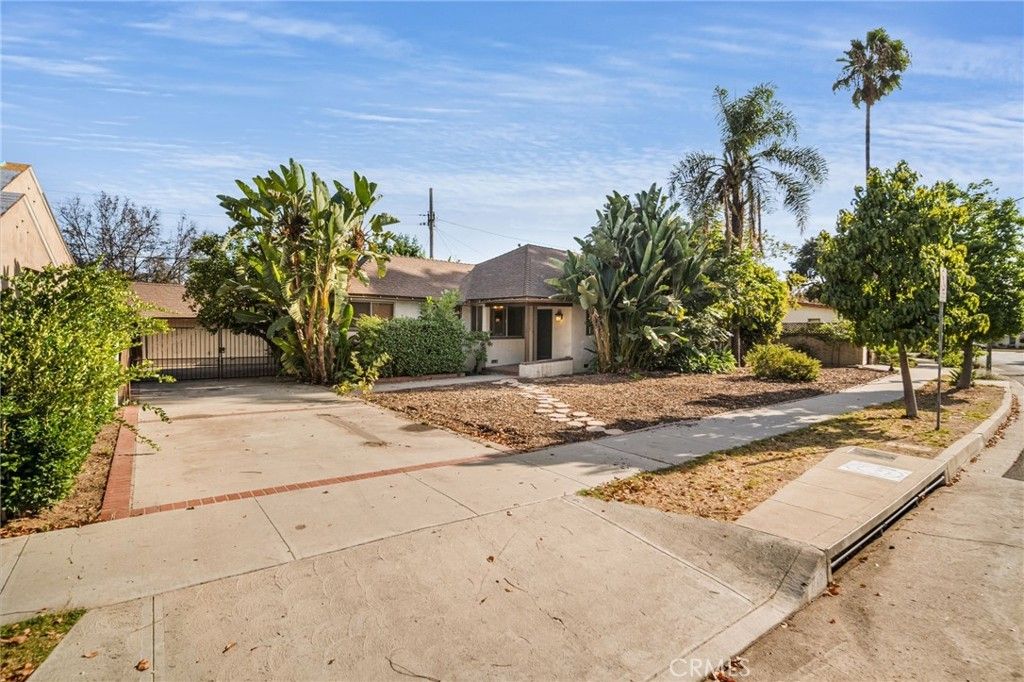 812 South, Glendale