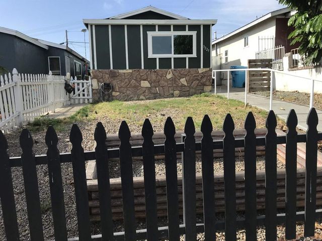 3225 Logan Ave, San Diego