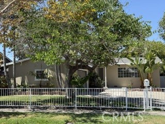 534 S Townsend Street, Santa Ana